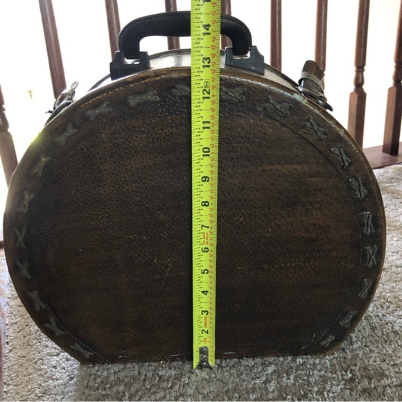 Vintage Hardshell Travel Traincase Hat Box - Picture 6 of 16